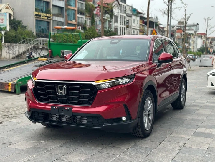 Honda CR-V bản xăng sắp nâng cấp tại Việt Nam: Giá dự kiến tăng 10 triệu, màn lớn hơn, thêm an toàn Honda CR-V bản xăng sắp nâng cấp tại Việt Nam: Giá dự kiến tăng 10 triệu, màn lớn hơn, thêm an toàn