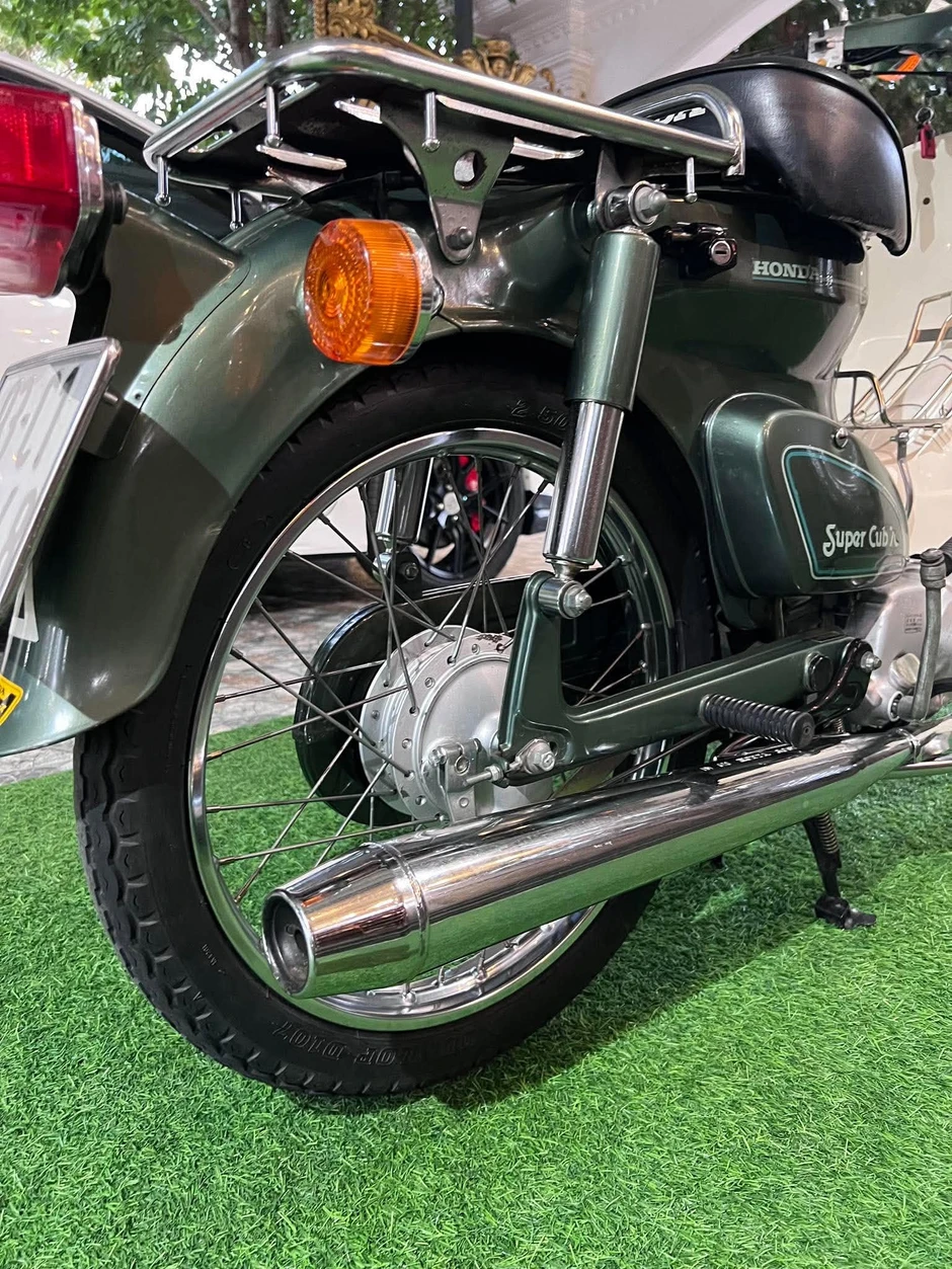 Honda Cub 81/70cc đời 1980 giá đắt 420 triệu đồng gây sốt Honda Cub 81/70cc đời 1980 giá đắt 420 triệu đồng gây sốt