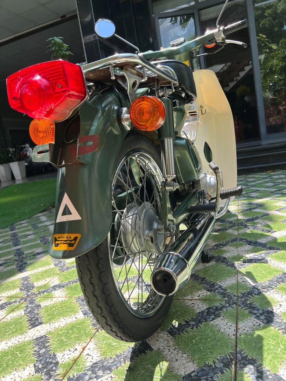 Honda Cub 81/70cc đời 1980 giá đắt 420 triệu đồng gây sốt Honda Cub 81/70cc đời 1980 giá đắt 420 triệu đồng gây sốt