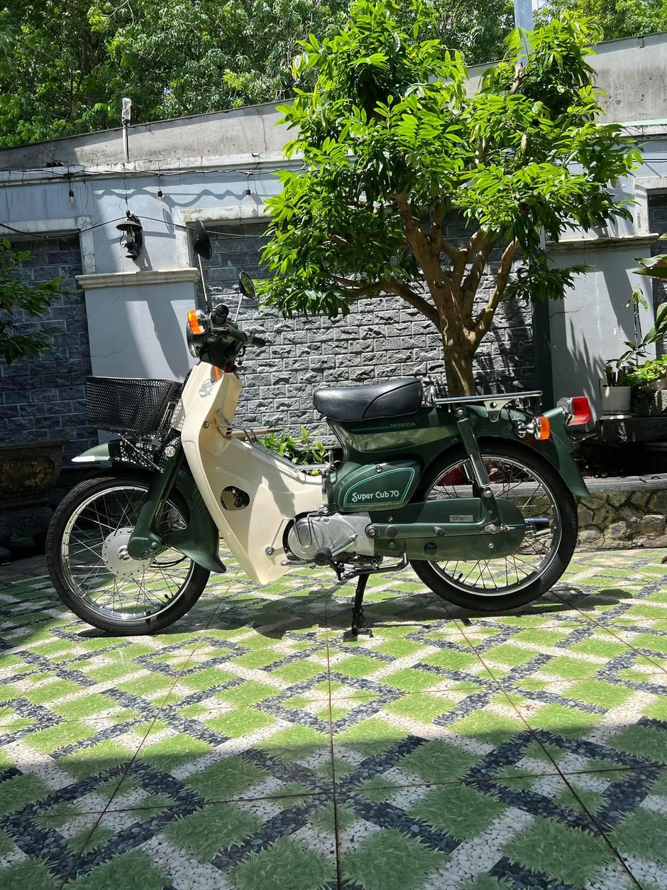 Honda Cub 81/70cc đời 1980 giá đắt 420 triệu đồng gây sốt Honda Cub 81/70cc đời 1980 giá đắt 420 triệu đồng gây sốt