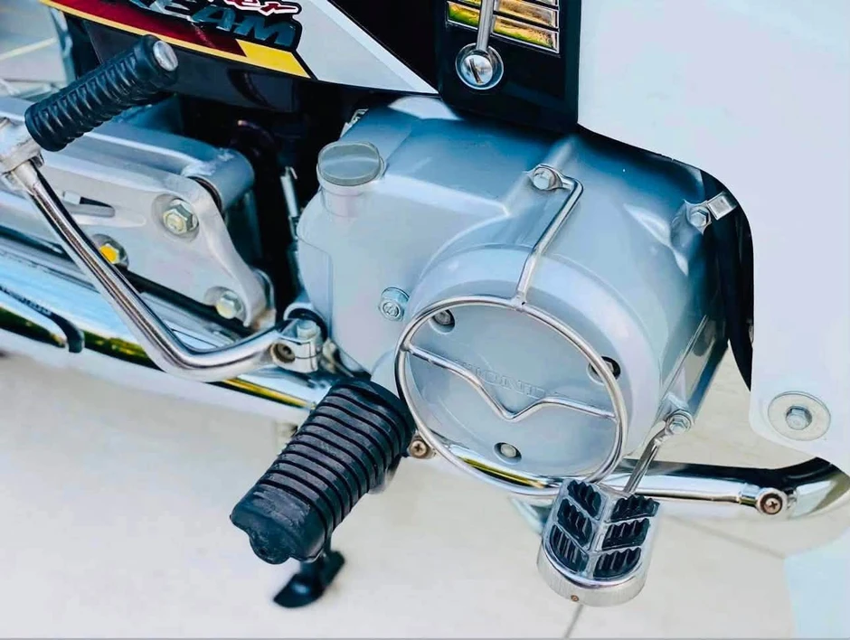 Honda Dream Việt 13 năm tuổi biển ngũ quý 9 được chào giá 245 triệu đồng Honda Dream Việt 13 năm tuổi biển ngũ quý 9 được chào giá 245 triệu đồng