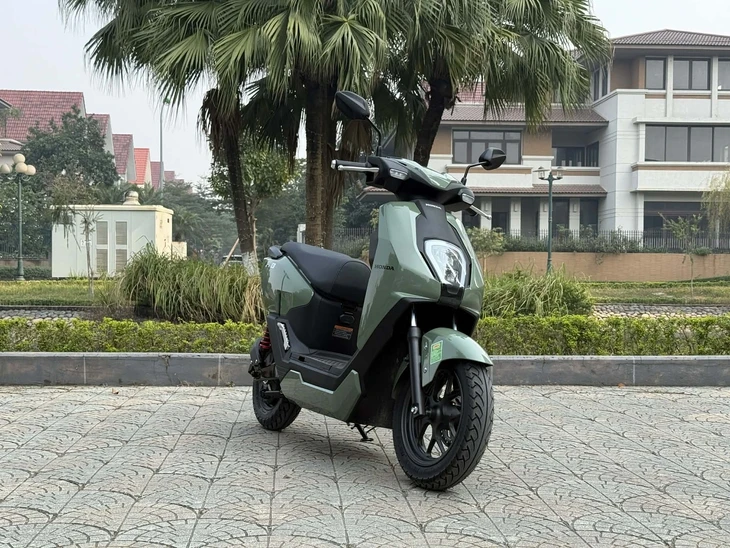 'Honda ICON e: vận hành ổn, pin rời dễ mang vào nhà sạc, nhưng vẫn có điểm cần cải thiện'