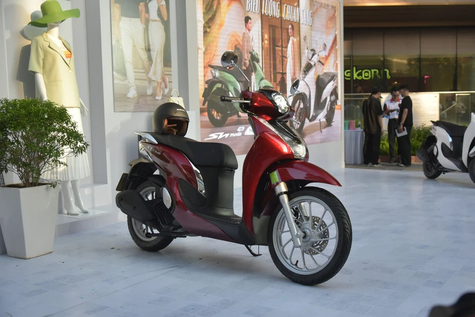 Honda Sh Mode 2026 ra mắt Việt Nam: Giá từ gần 61 triệu đồng, màn hình mới, động cơ ‘sạch’ hơn, thêm tính năng an toàn Honda Sh Mode 2026 ra mắt Việt Nam: Giá từ gần 61 triệu đồng, màn hình mới, động cơ ‘sạch’ hơn, thêm tính năng an toàn