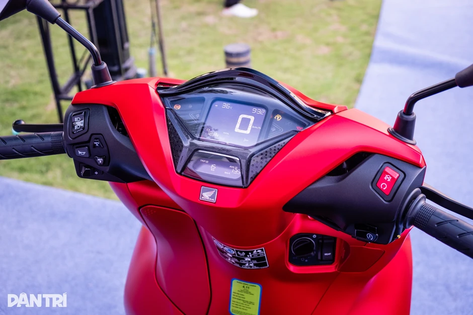 Honda SH350i nhập Italy đời 2026 giá cao nhất 310 triệu đồng tại Việt Nam Honda SH350i nhập Italy đời 2026 giá cao nhất 310 triệu đồng tại Việt Nam