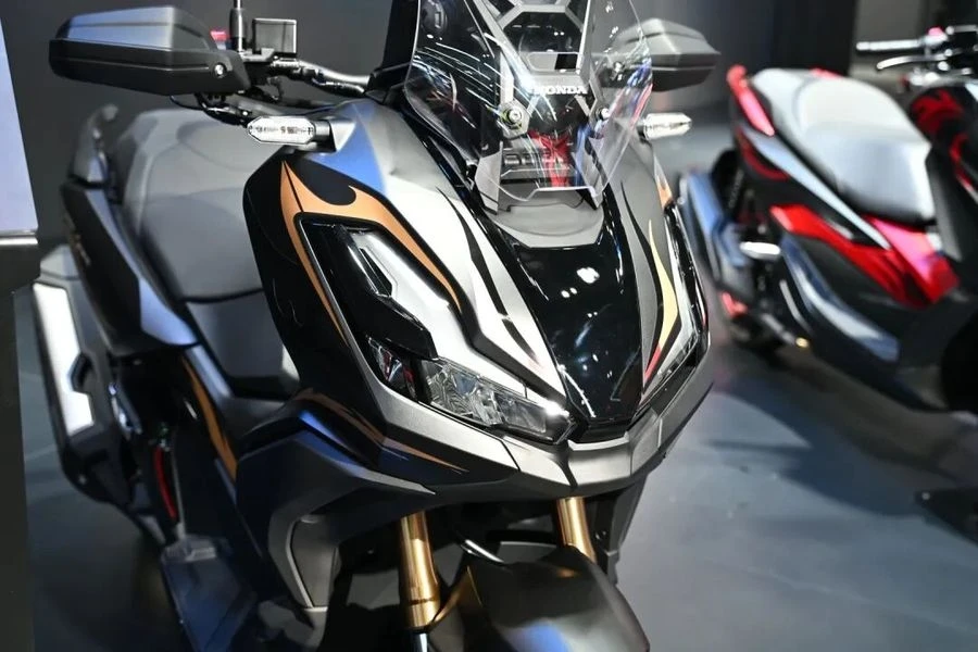 Honda tung cặp bài trùng ADV350 và NSS350 bản giới hạn khiến giới chơi xe Việt đứng ngồi không yên Honda tung cặp bài trùng ADV350 và NSS350 bản giới hạn khiến giới chơi xe Việt đứng ngồi không yên
