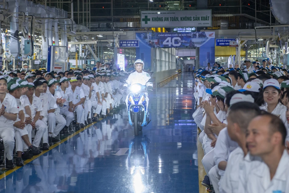 Honda Việt Nam tròn 30 năm hoạt động, mở rộng sản phẩm xe máy và ô tô Honda Việt Nam tròn 30 năm hoạt động, mở rộng sản phẩm xe máy và ô tô