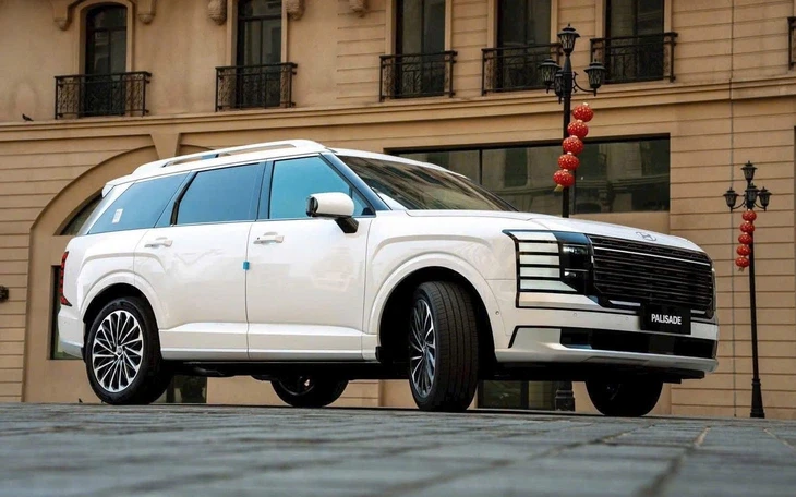 Hyundai Palisade 2026 ở Việt Nam giá dự kiến từ hơn 1,7 tỉ, máy hybrid mạnh hơn Santa Fe Hyundai Palisade 2026 ở Việt Nam giá dự kiến từ hơn 1,7 tỉ, máy hybrid mạnh hơn Santa Fe