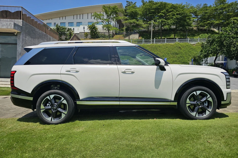 Hyundai Palisade Hybrid 'chốt' giá bán, cạnh tranh cả phân khúc dưới Hyundai Palisade Hybrid 'chốt' giá bán, cạnh tranh cả phân khúc dưới