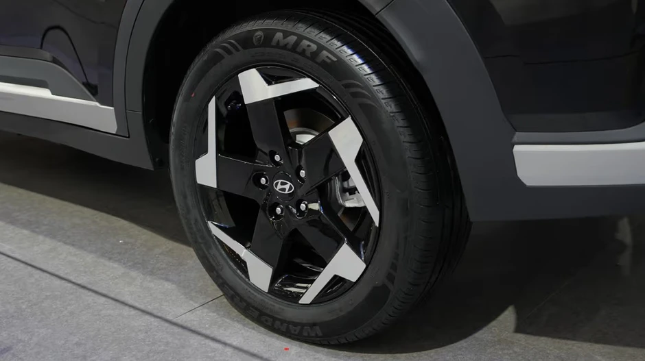 Hyundai ra mắt xe điện 7 chỗ mới tại Đông Nam Á Hyundai ra mắt xe điện 7 chỗ mới tại Đông Nam Á