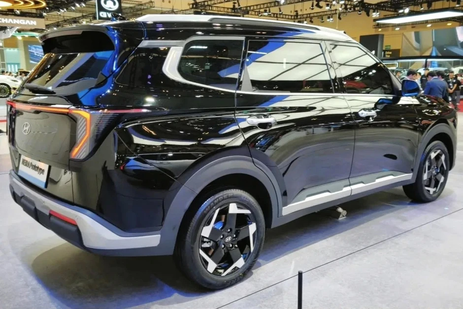 Hyundai ra mắt xe điện 7 chỗ mới tại Đông Nam Á Hyundai ra mắt xe điện 7 chỗ mới tại Đông Nam Á