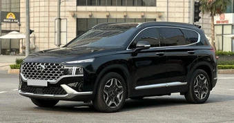 Hyundai Santa Fe máy dầu đi 2 năm vẫn bán đắt hơn xe mới