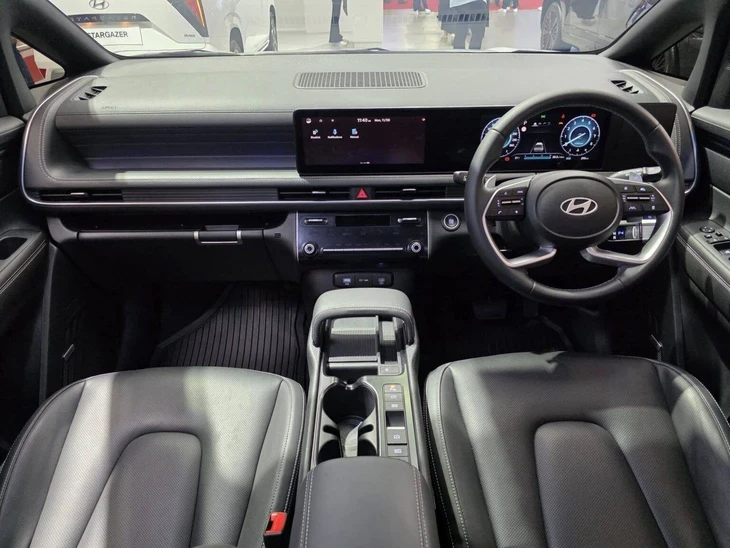 Hyundai Stargazer 2026 chạy thử ở Việt Nam: Giá dự kiến từ 500 triệu, màn lớn, có ADAS đấu Xpander Hyundai Stargazer 2026 chạy thử ở Việt Nam: Giá dự kiến từ 500 triệu, màn lớn, có ADAS đấu Xpander