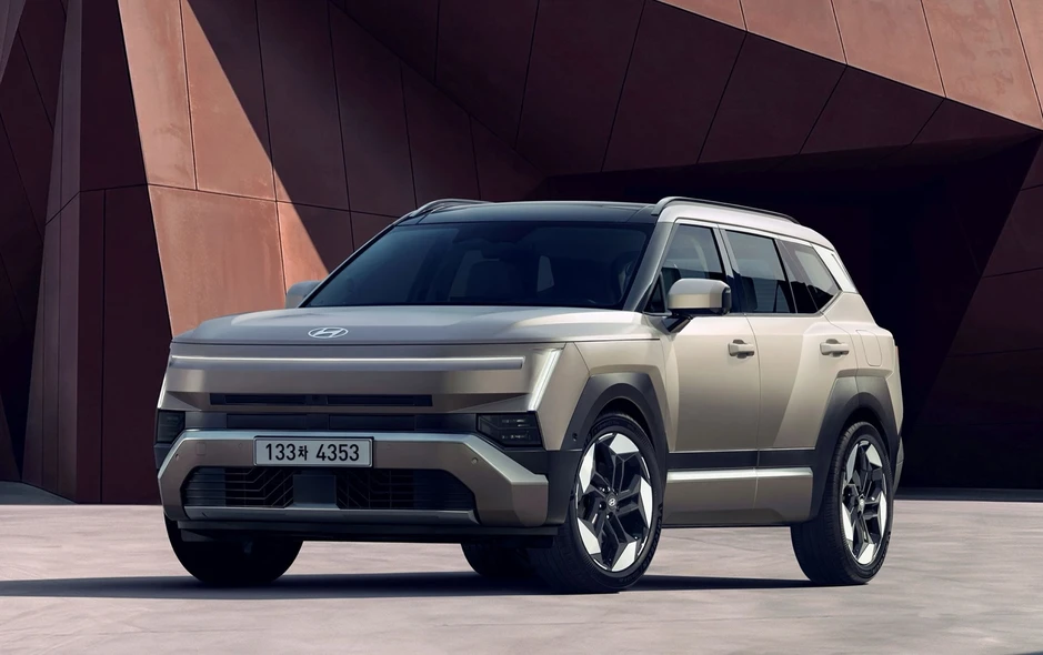 Hyundai Tucson 2027 ra mắt: Thiết kế hoàn toàn mới, thêm một công nghệ chưa từng có trước đến nay Hyundai Tucson 2027 ra mắt: Thiết kế hoàn toàn mới, thêm một công nghệ chưa từng có trước đến nay