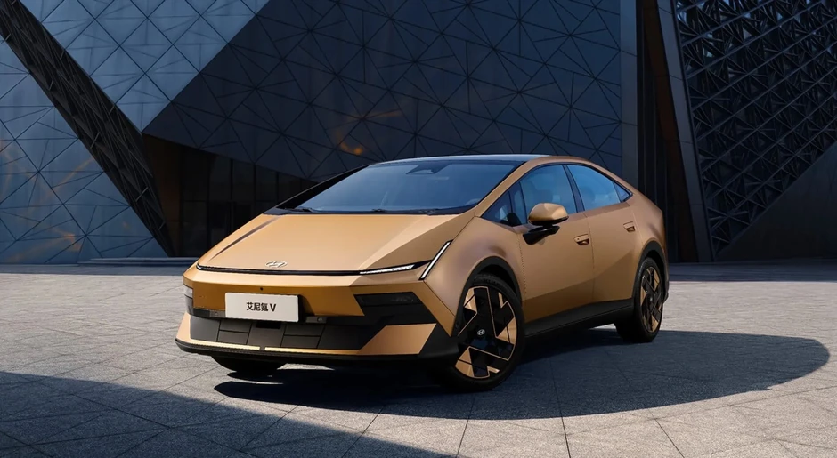 Hyundai tung sedan điện giá quy đổi chỉ 600 triệu: Thiết kế như Lamborghini, chạy Hà Nội - Quảng Trị chỉ trong 1 lần sạc