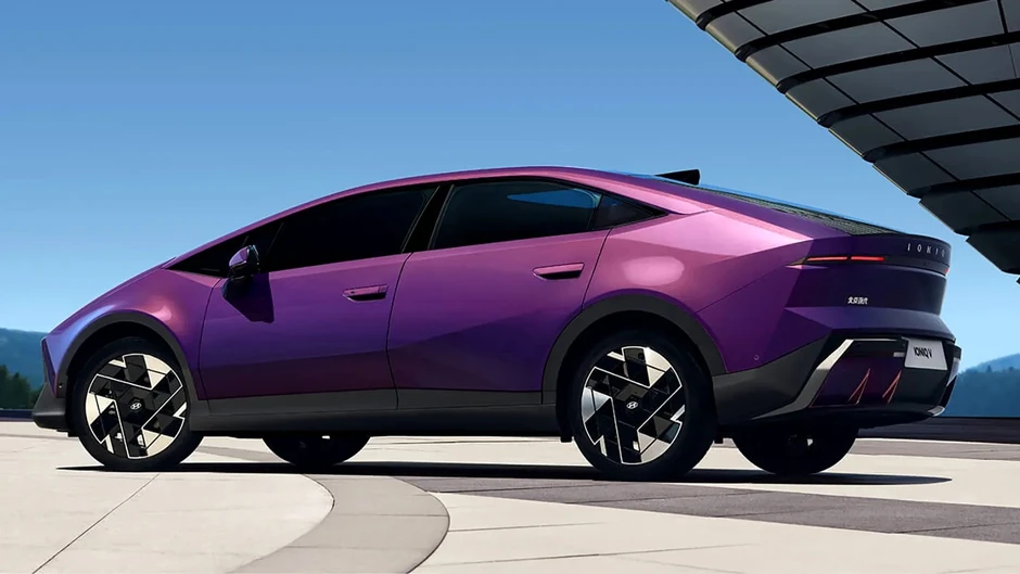 Hyundai tung sedan điện giá quy đổi chỉ 600 triệu: Thiết kế như Lamborghini, chạy Hà Nội - Quảng Trị chỉ trong 1 lần sạc