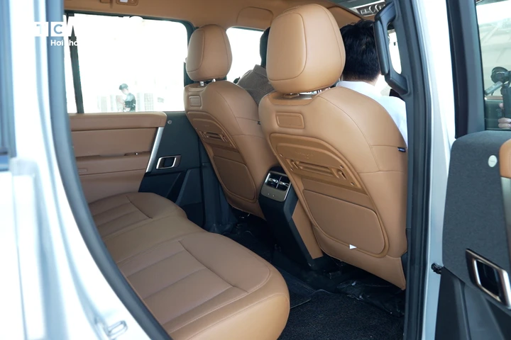 ICaur V27 sắp ra mắt Việt Nam: SUV EREV dáng hầm hố mạnh hơn 400 mã lực ICaur V27 sắp ra mắt Việt Nam: SUV EREV dáng hầm hố mạnh hơn 400 mã lực