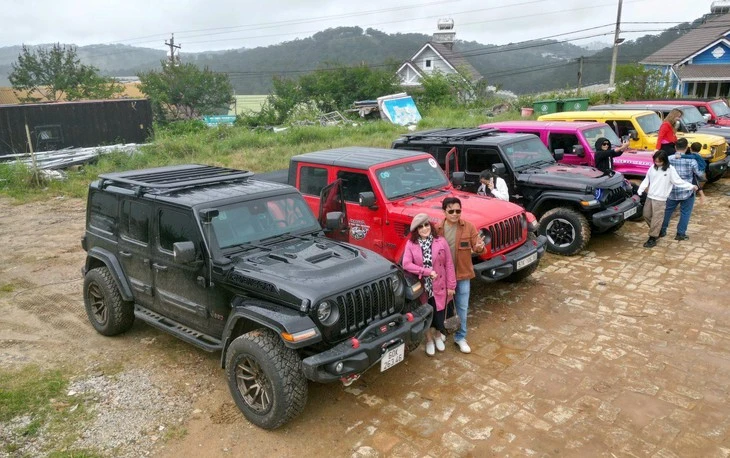 'Jeep, RAM về THACO không khó bán như Rolls-Royce, nhưng chưa dễ vì gu người Việt quá khác' 'Jeep, RAM về THACO không khó bán như Rolls-Royce, nhưng chưa dễ vì gu người Việt quá khác'
