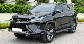 Khách Việt không còn cơ hội mua Fortuner máy dầu, thêm lợi thế cho Everest