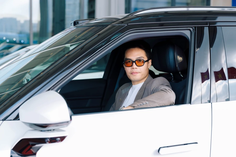 Khai mạc VIMS 2026: Khách đến từ trước giờ mở cửa, khu trưng bày và khu lái thử kín người tham quan