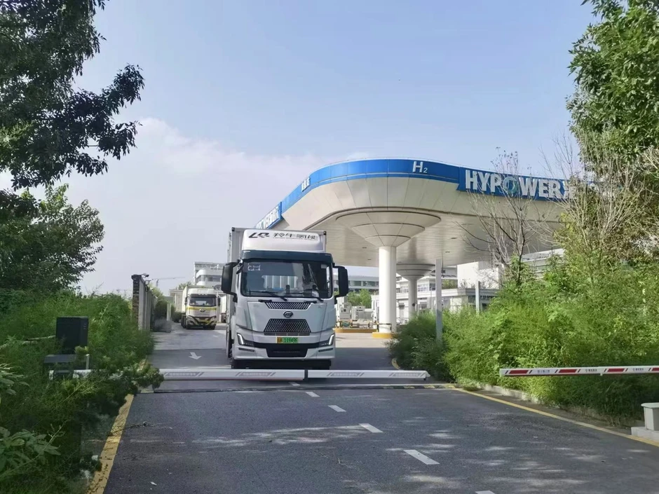 Khi cả thế giới mải mê với xe điện, Trung Quốc đã xoay trục sang "nguồn năng lượng cuối cùng" với hệ sinh thái 1+N+X Khi cả thế giới mải mê với xe điện, Trung Quốc đã xoay trục sang "nguồn năng lượng cuối cùng" với hệ sinh thái 1+N+X