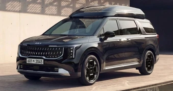 Kia Carnival có thêm phiên bản High Roof tăng không gian cabin