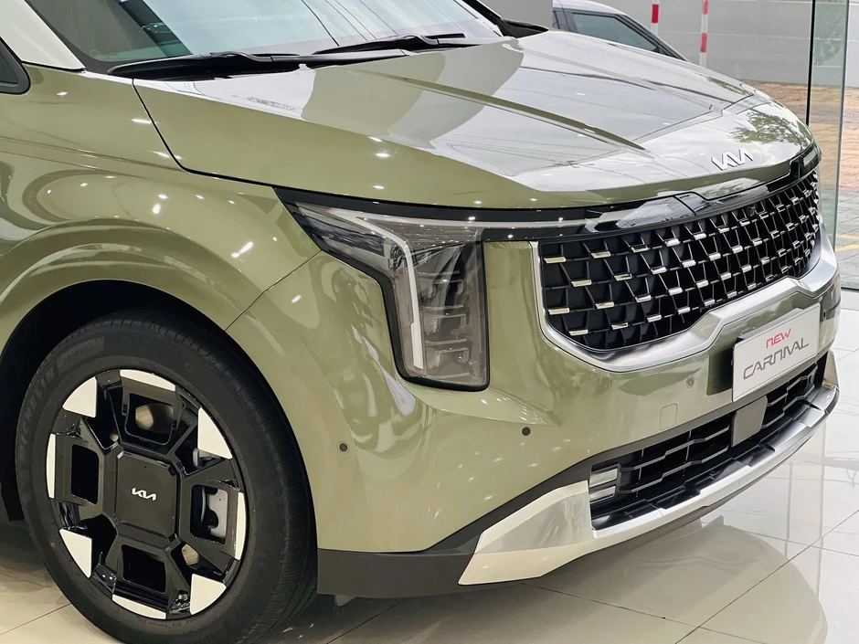 Kia Carnival giảm giá tới 170 triệu tại đại lý, mua mới rẻ như mua cũ Kia Carnival giảm giá tới 170 triệu tại đại lý, mua mới rẻ như mua cũ