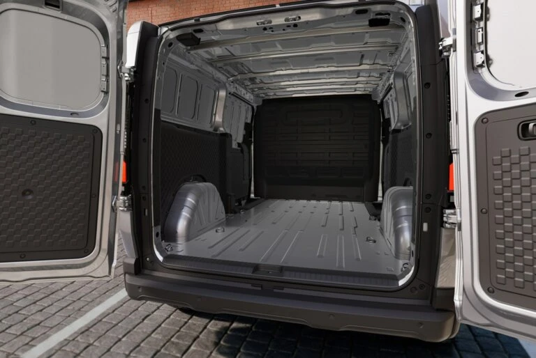 Kia PV7 ra mắt: 23 phiên bản, tùy biến tới 11 chỗ ngồi, chạy 460km/sạc, có ADAS cạnh tranh Transit