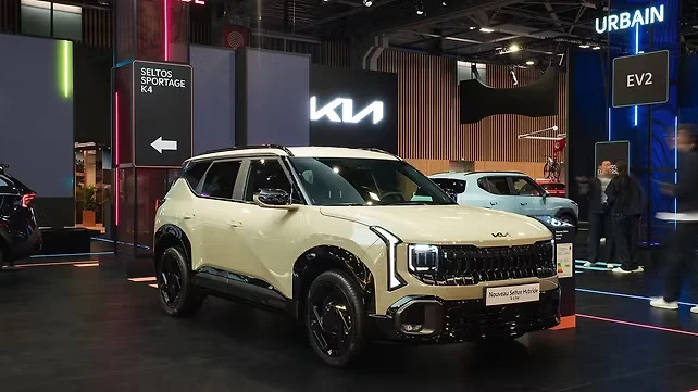 Kia Seltos Hybrid thế hệ mới trình làng: Tiêu thụ chỉ 5,4 lít/100 km, có công nghệ lần đầu xuất hiện Kia Seltos Hybrid thế hệ mới trình làng: Tiêu thụ chỉ 5,4 lít/100 km, có công nghệ lần đầu xuất hiện