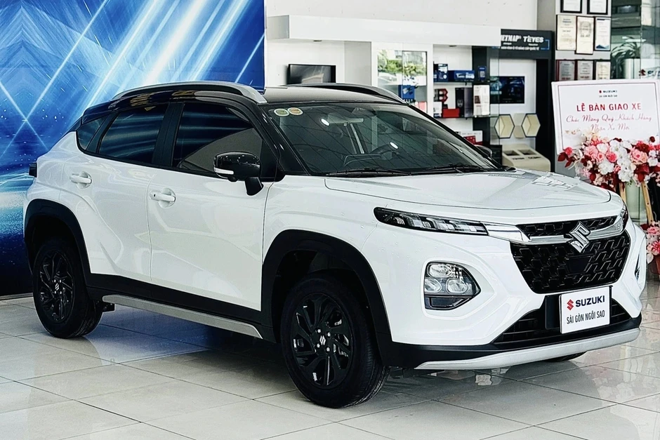 Kia Sonet có giá mới từ 450 triệu đồng, thêm áp lực cho Raize và Venue Kia Sonet có giá mới từ 450 triệu đồng, thêm áp lực cho Raize và Venue