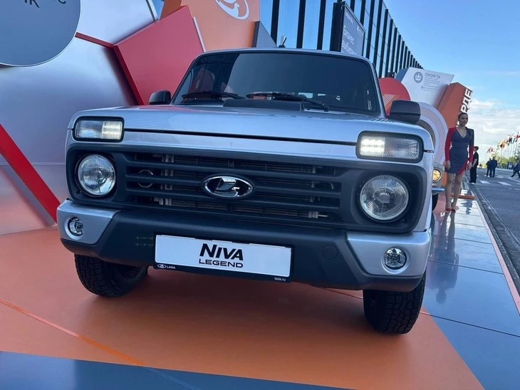 Lada Niva đang rao bán ở Việt Nam có bản mới: Lần đầu tiên có túi khí, vỏ chống gỉ sau gần 50 năm Lada Niva đang rao bán ở Việt Nam có bản mới: Lần đầu tiên có túi khí, vỏ chống gỉ sau gần 50 năm