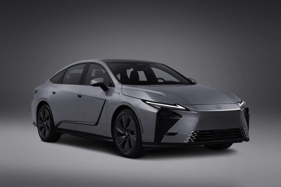 Lexus ES 2026 lộ diện trên đường phố Việt, có cả hybrid lẫn thuần điện Lexus ES 2026 lộ diện trên đường phố Việt, có cả hybrid lẫn thuần điện