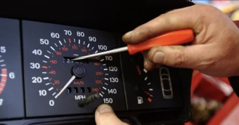 Loạt ô tô cũ có tỷ lệ cao gian lận tua km, BMW, Audi, Skoda, Land Rover Defender bị nhắc tên