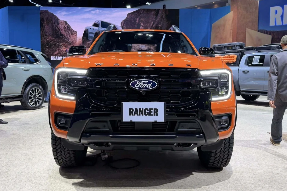 Loạt xe Ford sắp ra mắt Việt Nam: 3 bản Everest Platinum, thêm Wildtrak V6 Loạt xe Ford sắp ra mắt Việt Nam: 3 bản Everest Platinum, thêm Wildtrak V6
