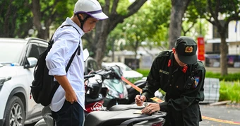 Lỗi giao xe cho người không đủ điều kiện: Cục CSGT khẳng định không xử phạt máy móc