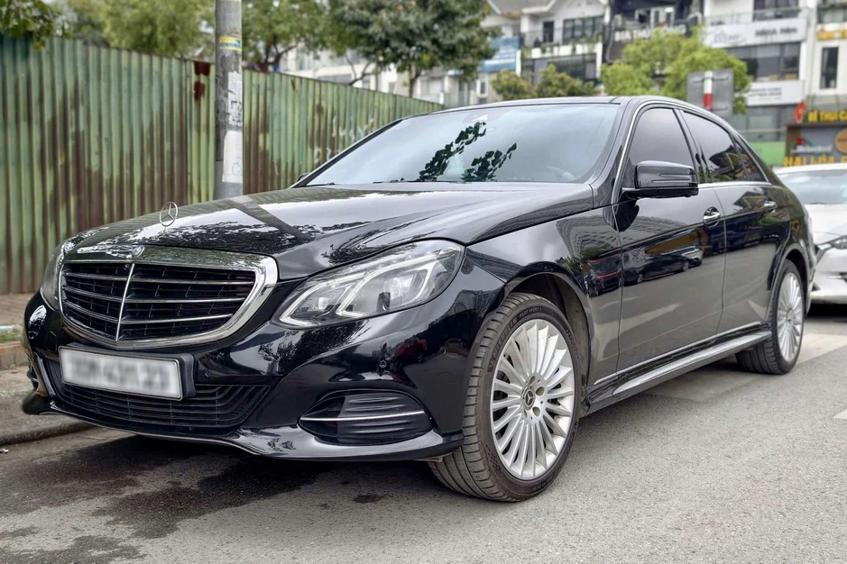 Mất trắng 245 triệu đồng vì bị lừa khi đi mua chiếc Mercedes E 400 cũ Mất trắng 245 triệu đồng vì bị lừa khi đi mua chiếc Mercedes E 400 cũ