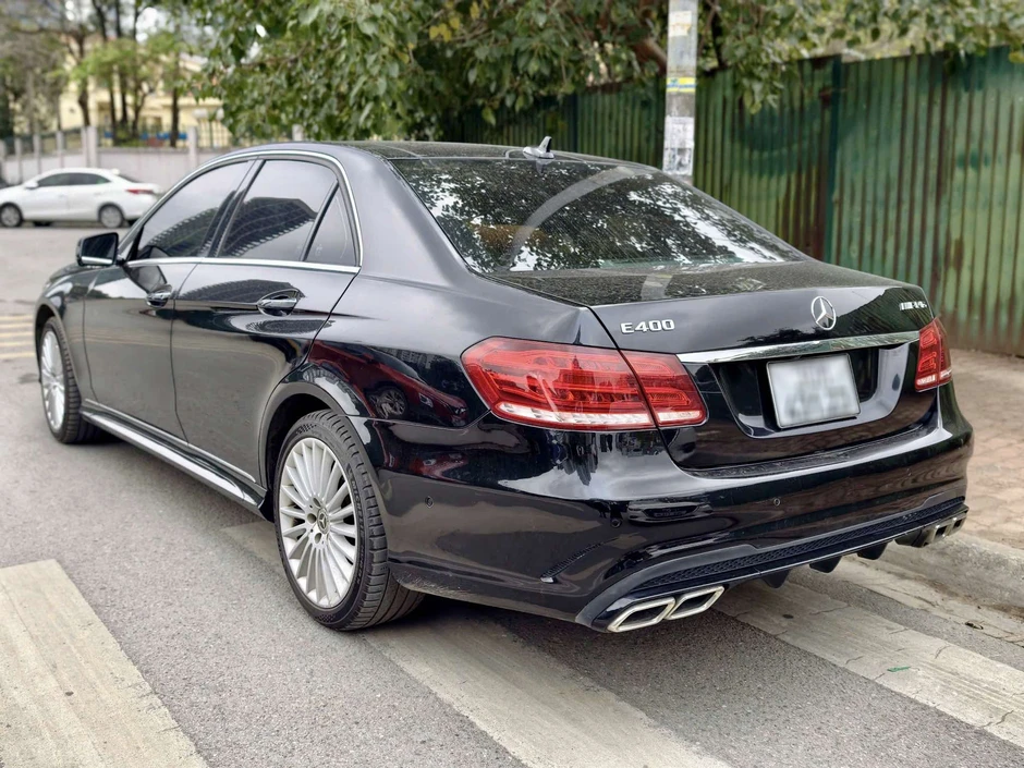 Mất trắng 245 triệu đồng vì bị lừa khi đi mua chiếc Mercedes E 400 cũ Mất trắng 245 triệu đồng vì bị lừa khi đi mua chiếc Mercedes E 400 cũ