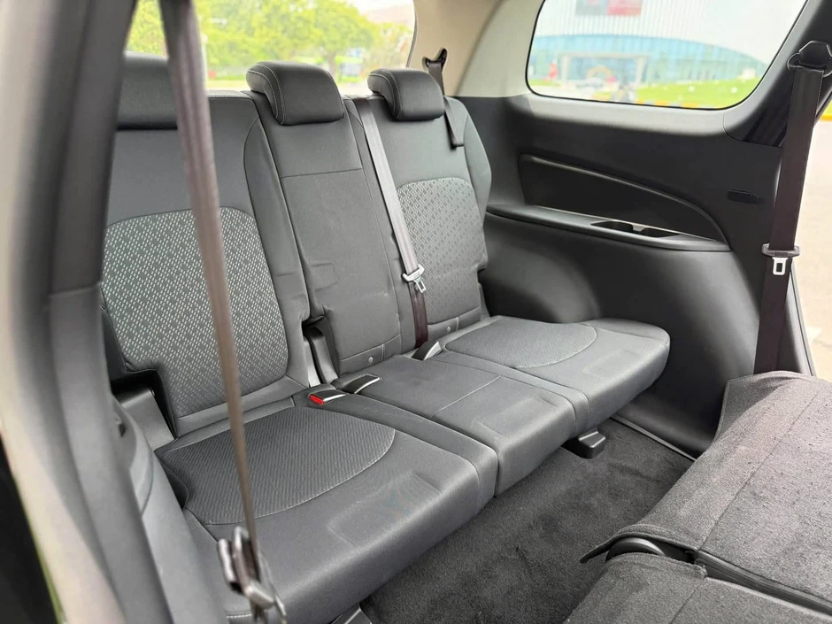 Mẫu MPV 7 chỗ được giảm giá xuống ngang xe cỡ A Mẫu MPV 7 chỗ được giảm giá xuống ngang xe cỡ A