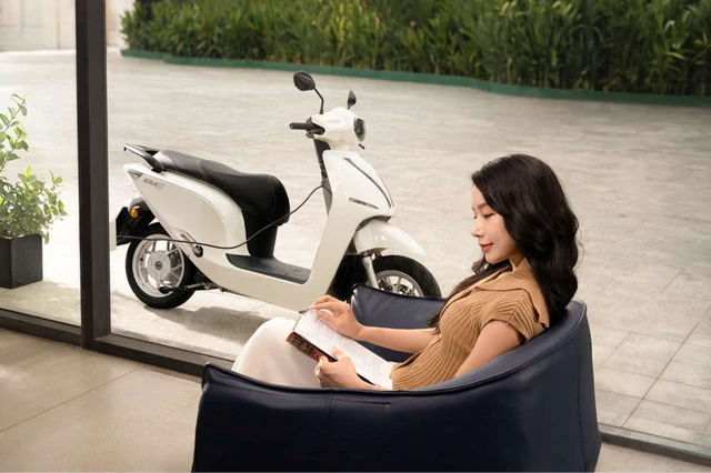 Mẫu xe Dat Bike chốt tới 20.000 đơn sau gần 5 tháng: cốp 50 lít, chạy 200 km/sạc, giá từ 29,9 triệu đồng Mẫu xe Dat Bike chốt tới 20.000 đơn sau gần 5 tháng: cốp 50 lít, chạy 200 km/sạc, giá từ 29,9 triệu đồng