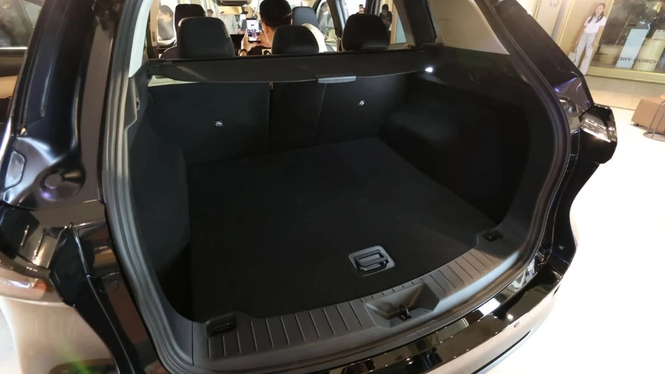 Mazda CX-5 2026 tăng hiện diện trong ĐNÁ với giá quy đổi dưới 1,1 tỷ đồng, động cơ hybrid đấu CR-V Mazda CX-5 2026 tăng hiện diện trong ĐNÁ với giá quy đổi dưới 1,1 tỷ đồng, động cơ hybrid đấu CR-V