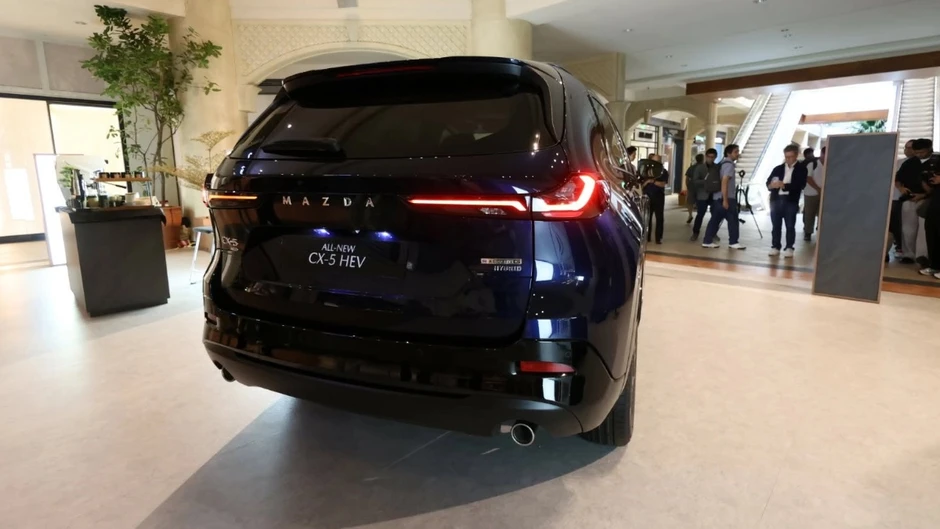 Mazda CX-5 2026 tăng hiện diện trong ĐNÁ với giá quy đổi dưới 1,1 tỷ đồng, động cơ hybrid đấu CR-V Mazda CX-5 2026 tăng hiện diện trong ĐNÁ với giá quy đổi dưới 1,1 tỷ đồng, động cơ hybrid đấu CR-V