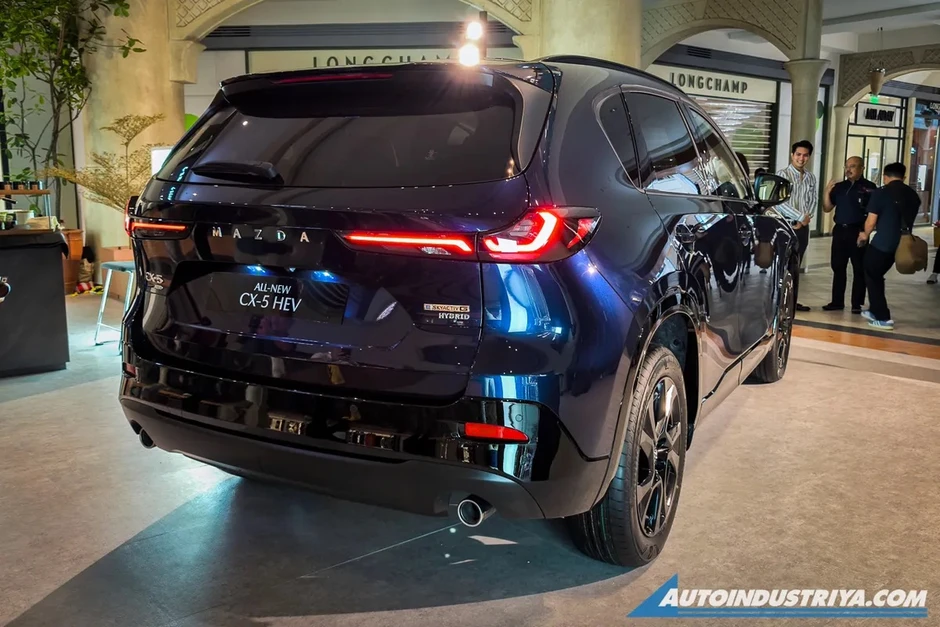Mazda CX-5 2026 tăng hiện diện trong ĐNÁ với giá quy đổi dưới 1,1 tỷ đồng, động cơ hybrid đấu CR-V Mazda CX-5 2026 tăng hiện diện trong ĐNÁ với giá quy đổi dưới 1,1 tỷ đồng, động cơ hybrid đấu CR-V