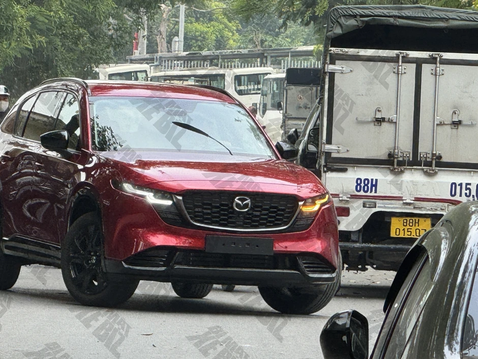 Mazda CX-5 giảm giá, bỏ phiên bản: Còn từ 659 triệu tại đại lý, không còn bản 2.5L, sẵn sàng chờ thế hệ mới ra mắt Mazda CX-5 giảm giá, bỏ phiên bản: Còn từ 659 triệu tại đại lý, không còn bản 2.5L, sẵn sàng chờ thế hệ mới ra mắt