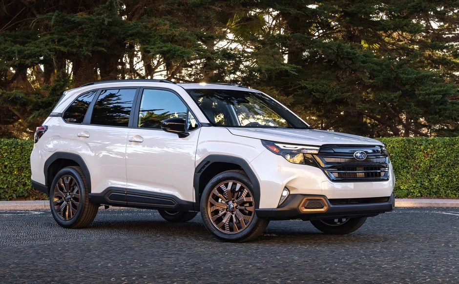 Mazda CX - 5 thế hệ mới đối đầu Subaru Forester: Cuộc chiến doanh số 2026 Mazda CX - 5 thế hệ mới đối đầu Subaru Forester: Cuộc chiến doanh số 2026