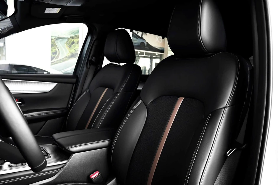 Mazda CX-90 giảm giá hơn 80 triệu tại đại lý: Bản PHEV còn 2,218 tỷ đồng, tăng sức cạnh tranh Palisade, Teramont Mazda CX-90 giảm giá hơn 80 triệu tại đại lý: Bản PHEV còn 2,218 tỷ đồng, tăng sức cạnh tranh Palisade, Teramont