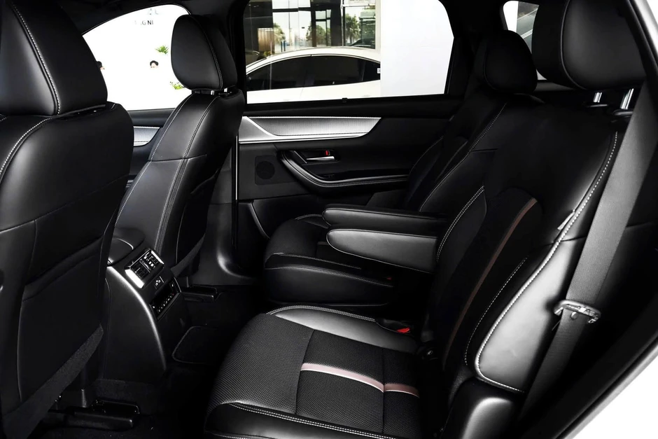 Mazda CX-90 giảm giá hơn 80 triệu tại đại lý: Bản PHEV còn 2,218 tỷ đồng, tăng sức cạnh tranh Palisade, Teramont Mazda CX-90 giảm giá hơn 80 triệu tại đại lý: Bản PHEV còn 2,218 tỷ đồng, tăng sức cạnh tranh Palisade, Teramont