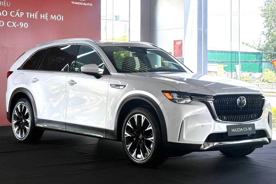 Mazda CX-90 lần đầu có ưu đãi tại đại lý, mức giảm 81 triệu đồng Mazda CX-90 lần đầu có ưu đãi tại đại lý, mức giảm 81 triệu đồng