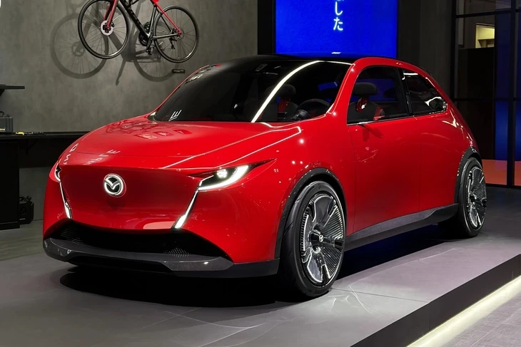 Mazda2 và CX-3 vẫn 'sống' thêm vài năm, thế hệ mới còn bỏ ngỏ vì một lý do Mazda2 và CX-3 vẫn 'sống' thêm vài năm, thế hệ mới còn bỏ ngỏ vì một lý do
