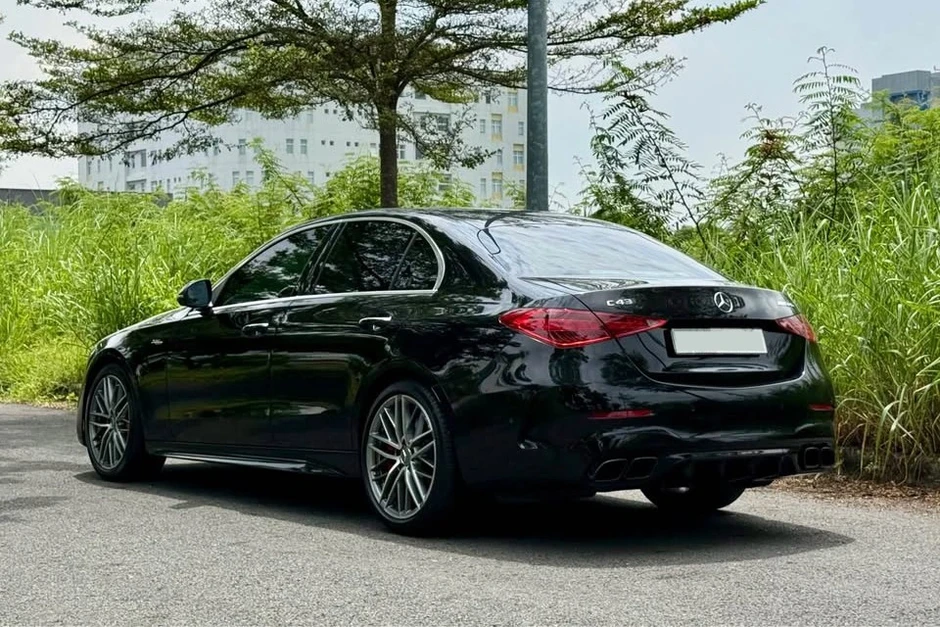 Mercedes-AMG C 43 dùng 3 năm mất giá tới hơn 1 tỷ đồng Mercedes-AMG C 43 dùng 3 năm mất giá tới hơn 1 tỷ đồng