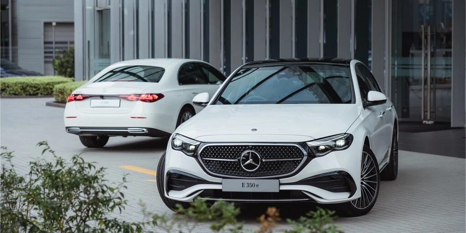Mercedes-Benz E-Class PHEV giá dự kiến gần 3,4 tỷ đồng tại Việt Nam lộ mức tiêu thụ xăng 'như ngửi': Dưới 2L/100km, tiết kiệm hơn cả Honda Lead