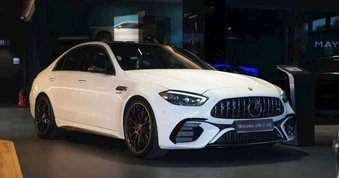 Mercedes C-Class phiên bản hiệu suất cao giảm gần 1 tỷ đồng tại đại lý